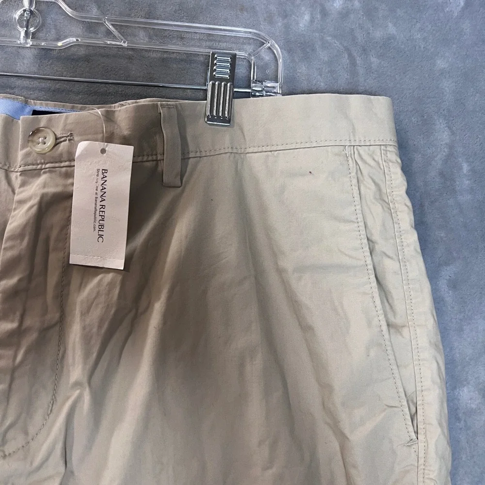 Banana Republic Aiden Slim Fit Chino Shorts Mens 36 Khaki Tan 100% Cotton NWT